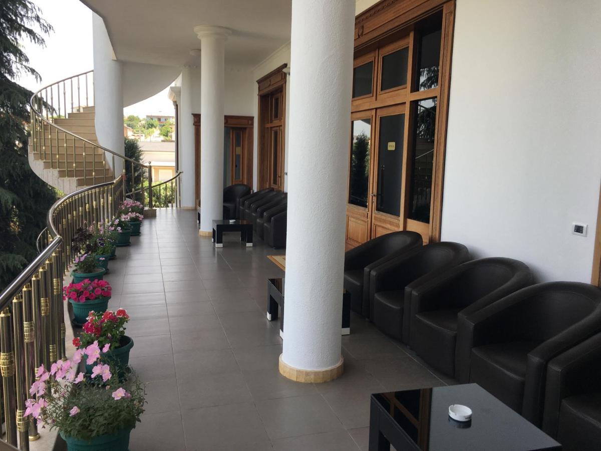 Julton Events Hotel Domje Exterior photo